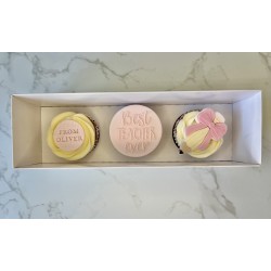 Box of 3 'best teacher' cupcakes pink