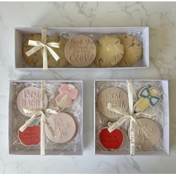Best teacher biscuit box - pink